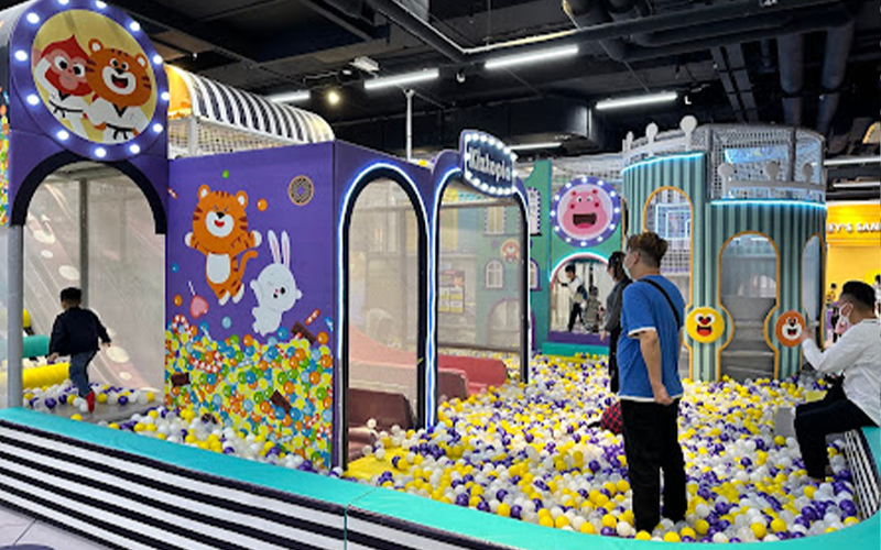 Elevate Family Experiences with a Shopping Mall Indoor Playground for Kids