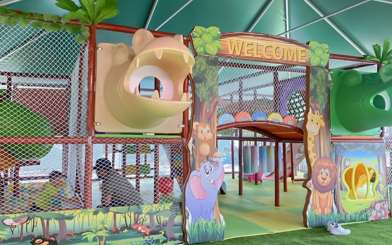 Maze Play Area in Indoor Play Parks in India