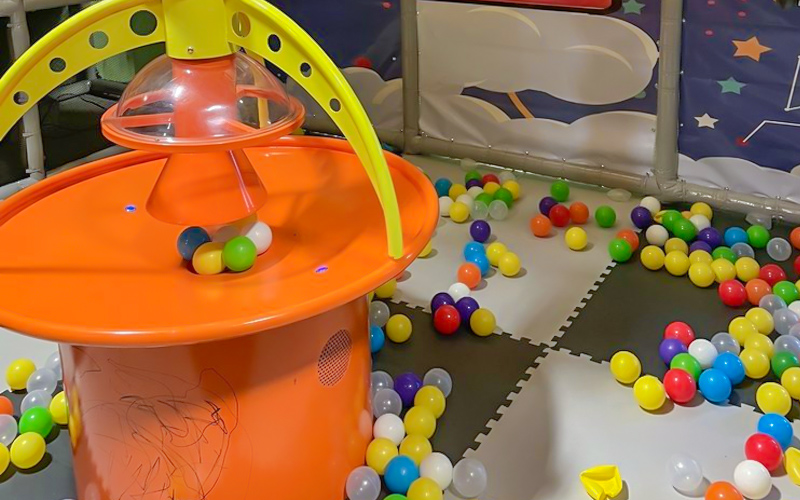 Ball Blowing Machine in Commercial Indoor Playground Set