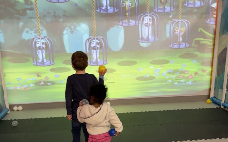 Interactive Projector Game for Indoor Play Area in Shopping Mall