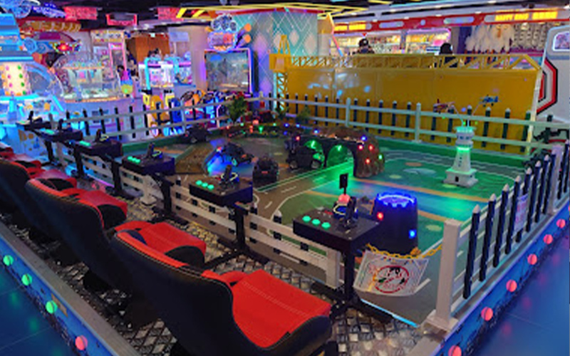 Arcade Game Area for Preteens in Indoor Mall Playground by Lemfun&play