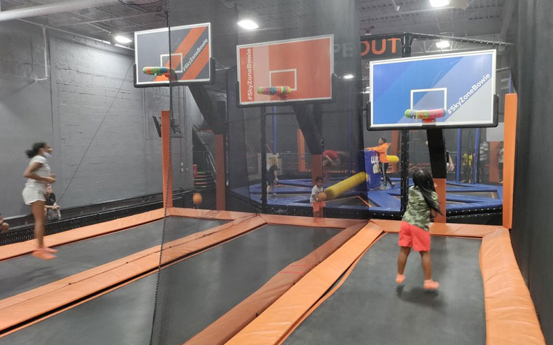 Trampoline Basketball Court at a Good Trampoline Park in New York