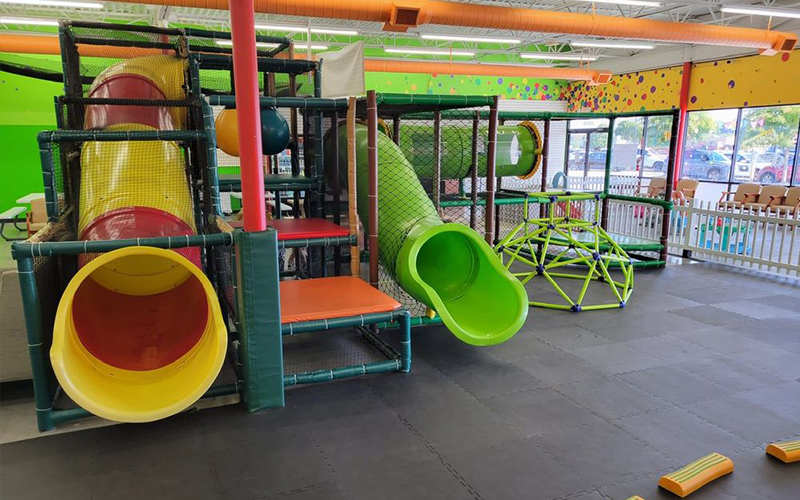 Maze play area designed for curious young explorers in Belgium