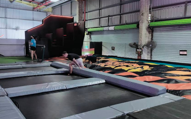 Trampoline air bag offering safe flips and landings for all ages