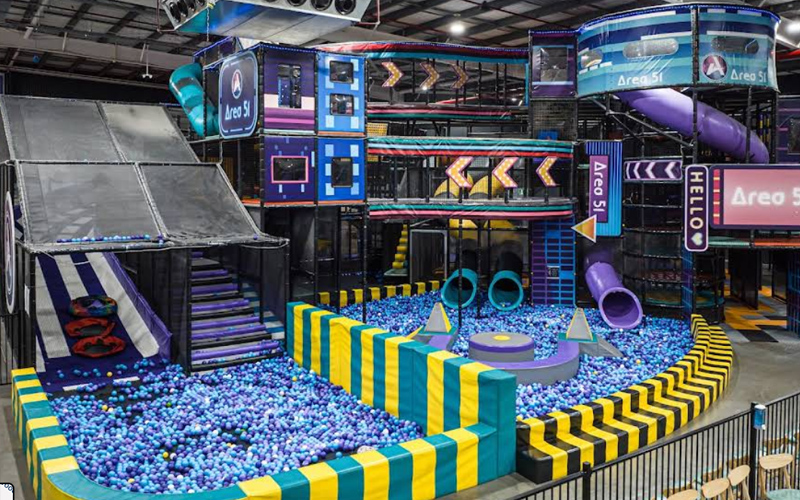 Maze play area included in the restaurant’s indoor playground