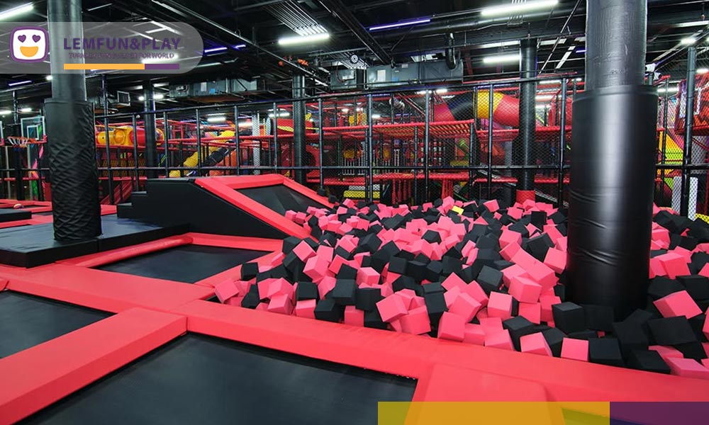 Deep trampoline foam pit engineered for teenagers and adults at Jump Club Arena.